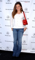 Photos de Mackenzie Rosman - Mercedez Benz Fall LA Fashion Week - 1